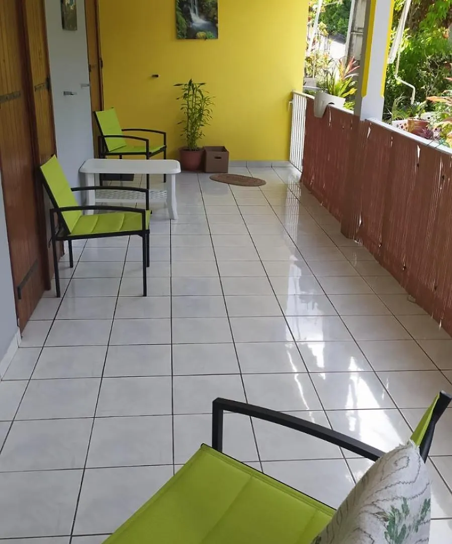 Dom wakacyjny Maison Agreable!!! Pointe-Noire